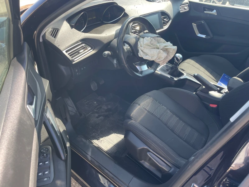 Peugeot 308 1.6 Blue HDI, снимка 7 - Автомобили и джипове - 51391010