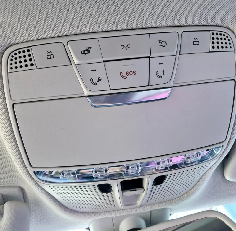 Mercedes-Benz C 300, снимка 5 - Автомобили и джипове - 52437325