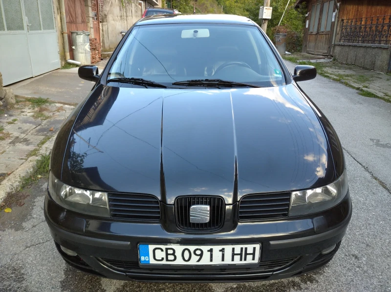 Seat Leon 1.8 T 4х4, снимка 8 - Автомобили и джипове - 52002637