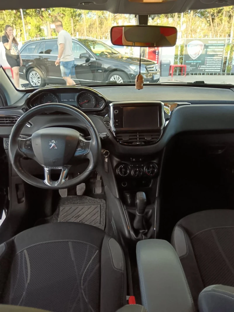Peugeot 208 1.4 HDI, снимка 7 - Автомобили и джипове - 52587021