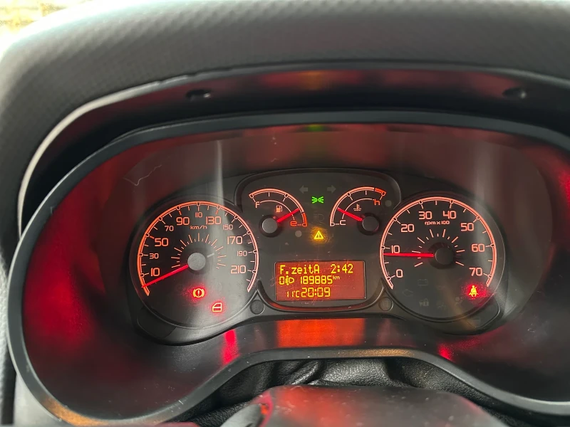 Fiat Doblo 135/MultiJet/Перфектно/Лизинг , снимка 12 - Автомобили и джипове - 52734409