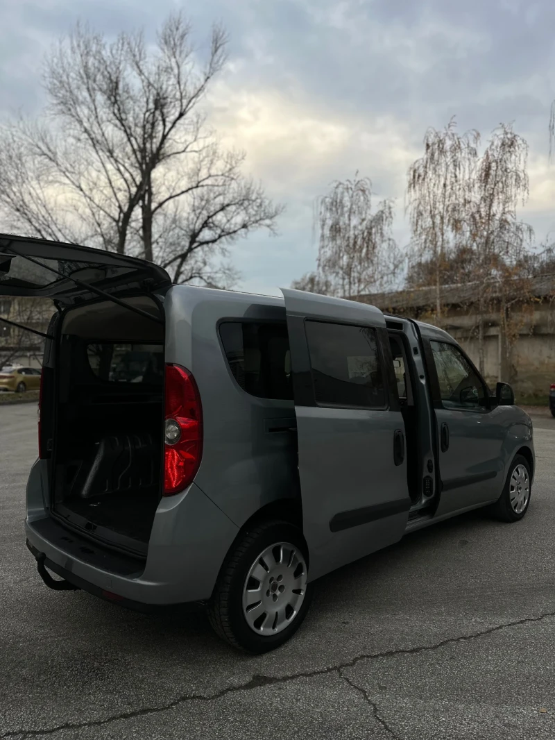 Fiat Doblo 135/MultiJet/Перфектно/Лизинг , снимка 7 - Автомобили и джипове - 52734409