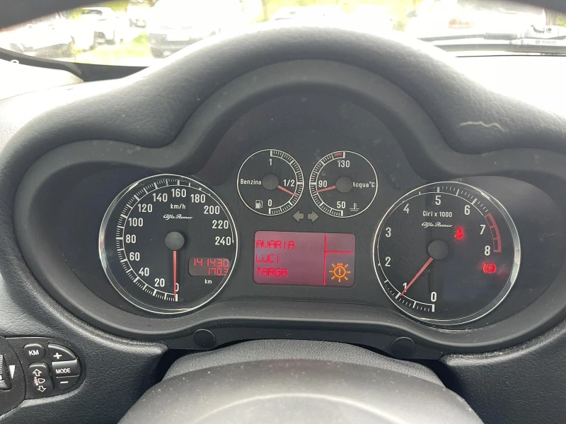 Alfa Romeo 147 1.6 GAS, снимка 7 - Автомобили и джипове - 52814100