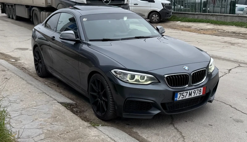 BMW 235