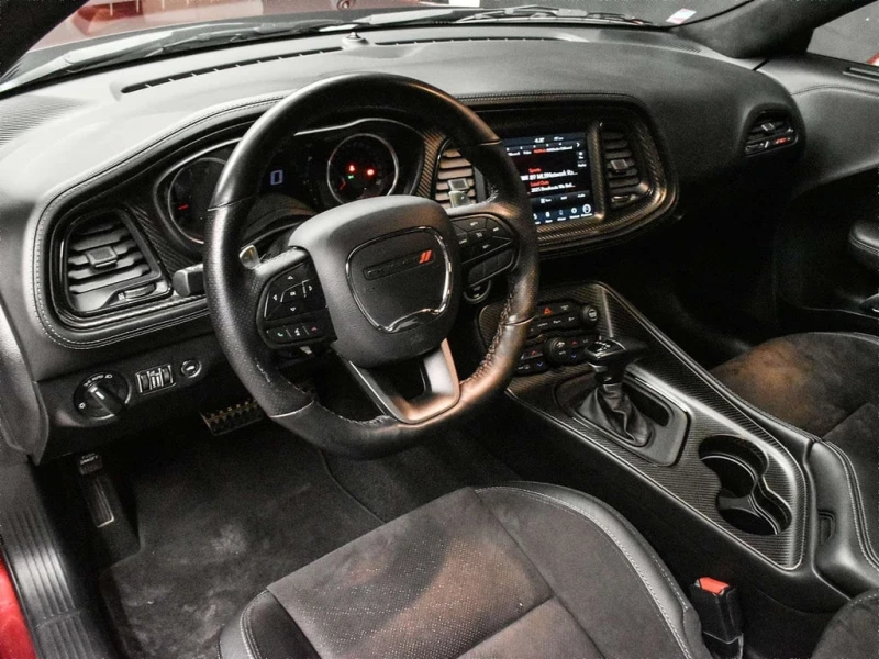 Dodge Challenger * R/T SCAT PACK * CARFAX * БЕЗ ПЪРВОНАЧАЛНА ВНОСКА, снимка 10 - Автомобили и джипове - 53163540