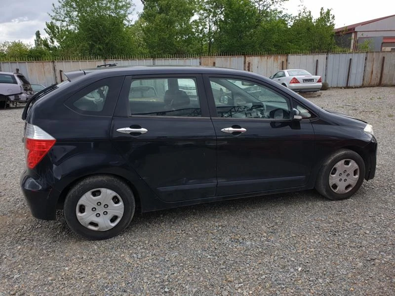 Honda Fr-v 1.7i, снимка 2 - Автомобили и джипове - 32958348