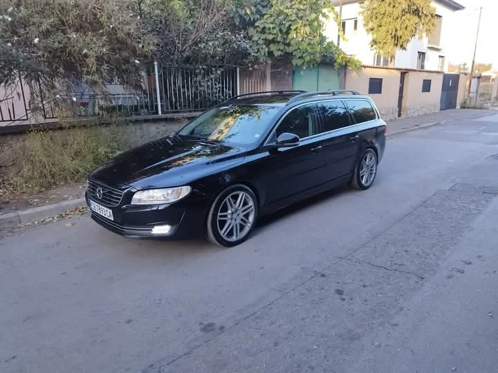 Volvo V70 2.5 t5 bifuel, снимка 1 - Автомобили и джипове - 48930529