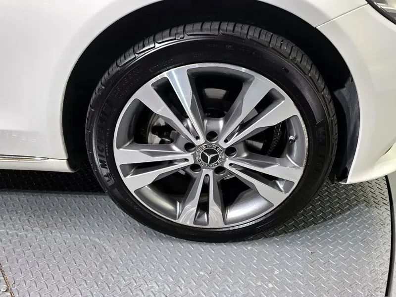 Mercedes-Benz C 220 d, снимка 5 - Автомобили и джипове - 54287263