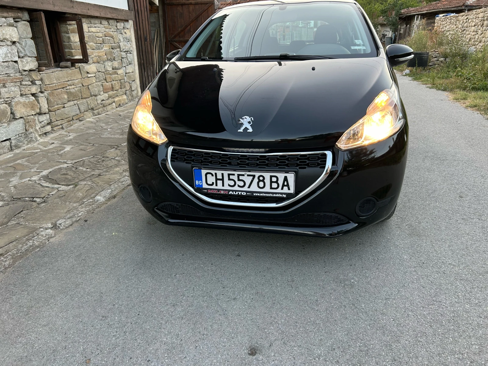 Peugeot 208  - изображение 2