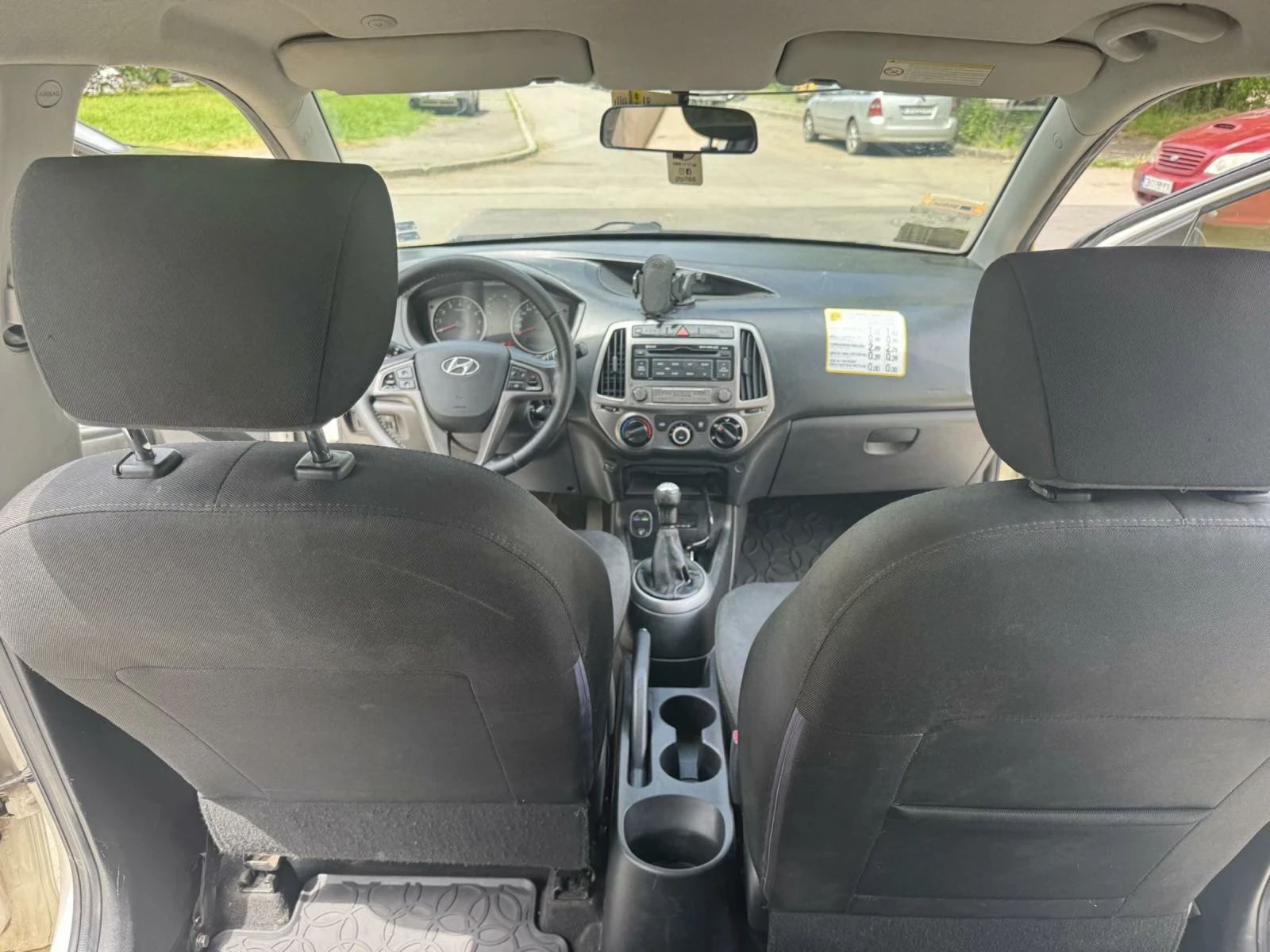 Hyundai I20  1 3 газ 2013го - изображение 10