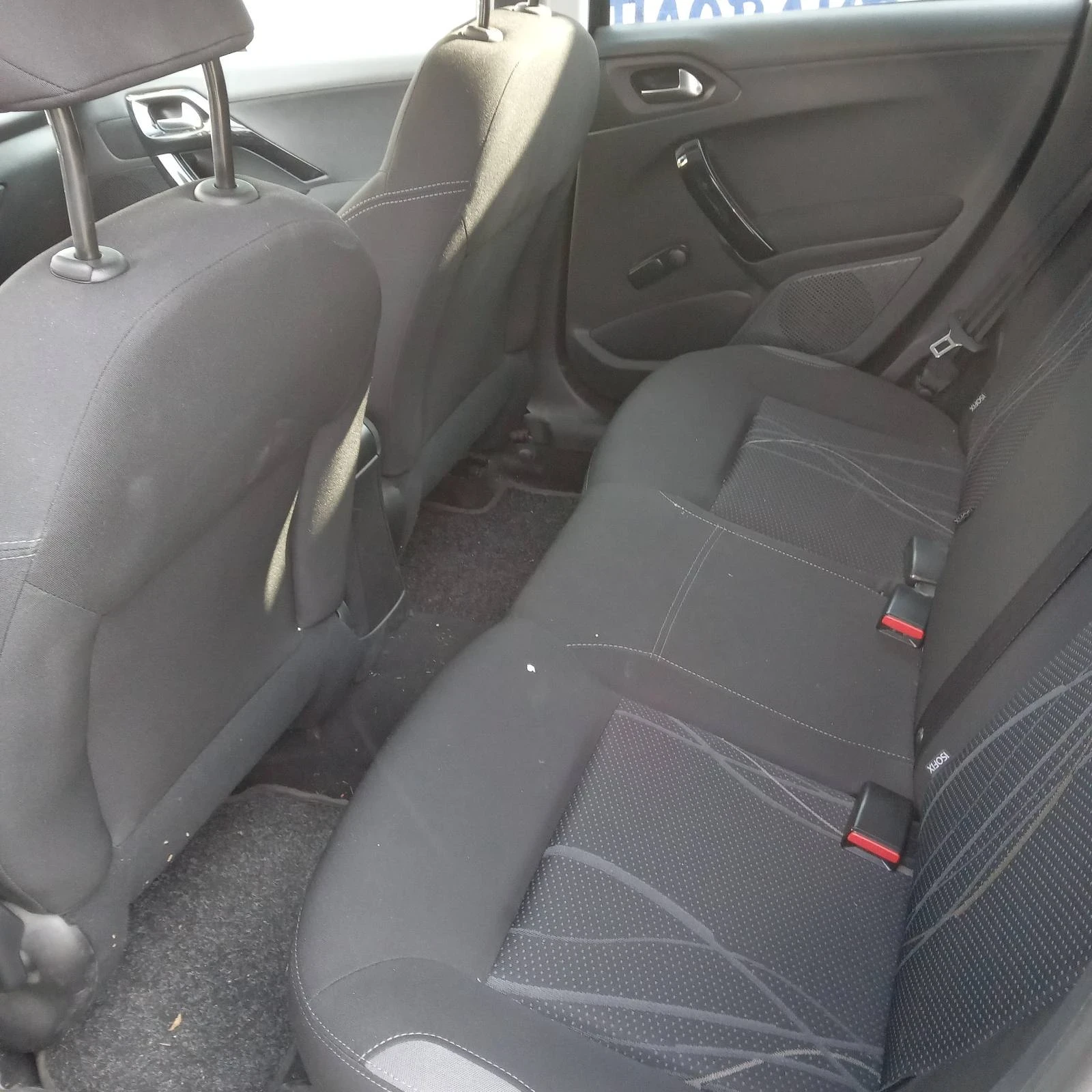 Peugeot 208 1.4 HDI - изображение 3