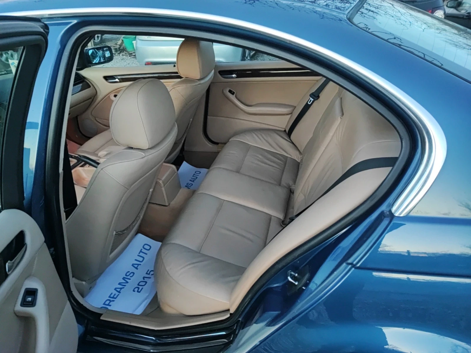 BMW 330 xDrive 3.0/180kc, снимка 12 - Автомобили и джипове - 53784977