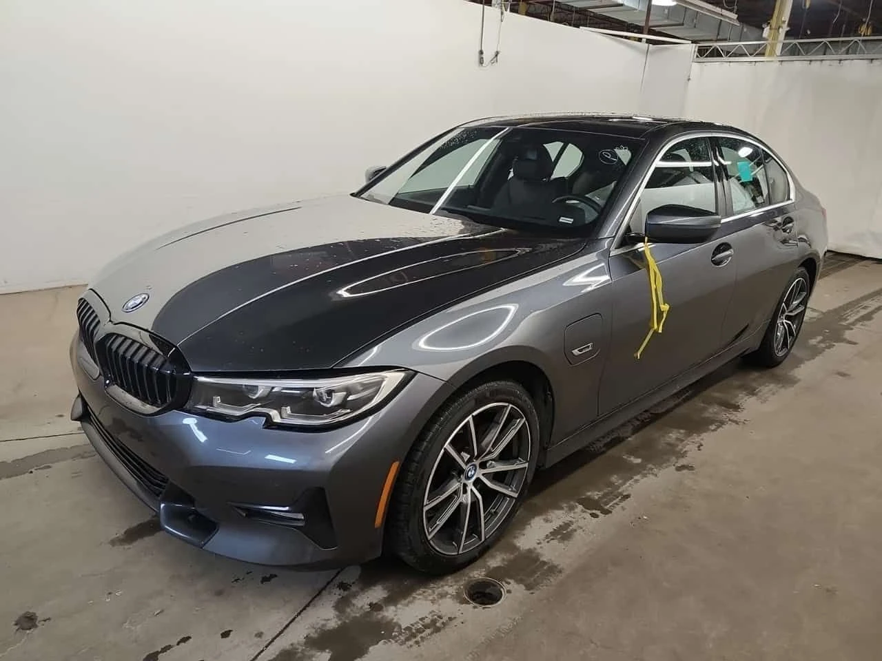 BMW 330 * 330e xDrive * ������ * 2 ����� * �������� | Mobile.bg � ����������� 1