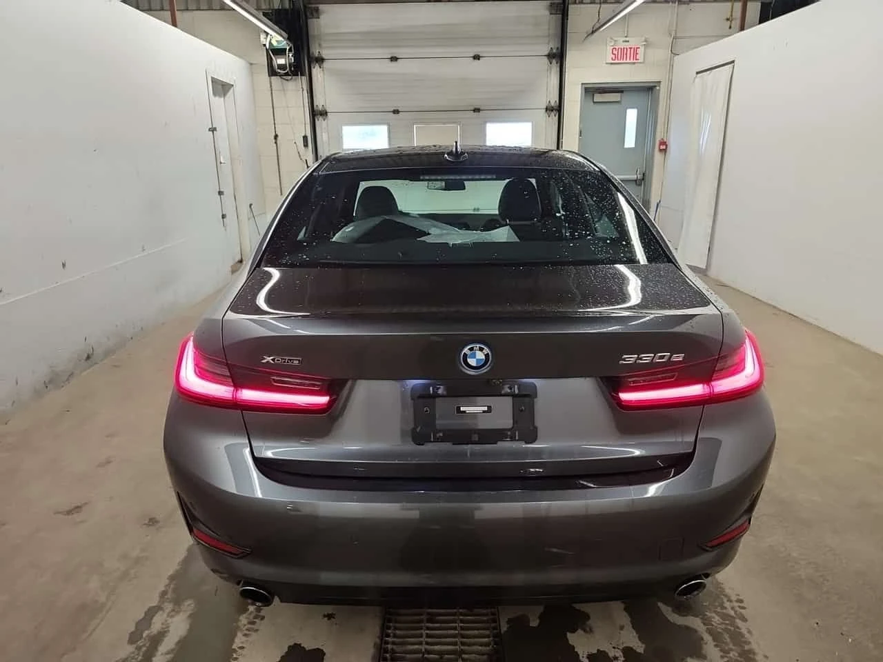 BMW 330 * 330e xDrive * ������ * 2 ����� * �������� | Mobile.bg � ����������� 4