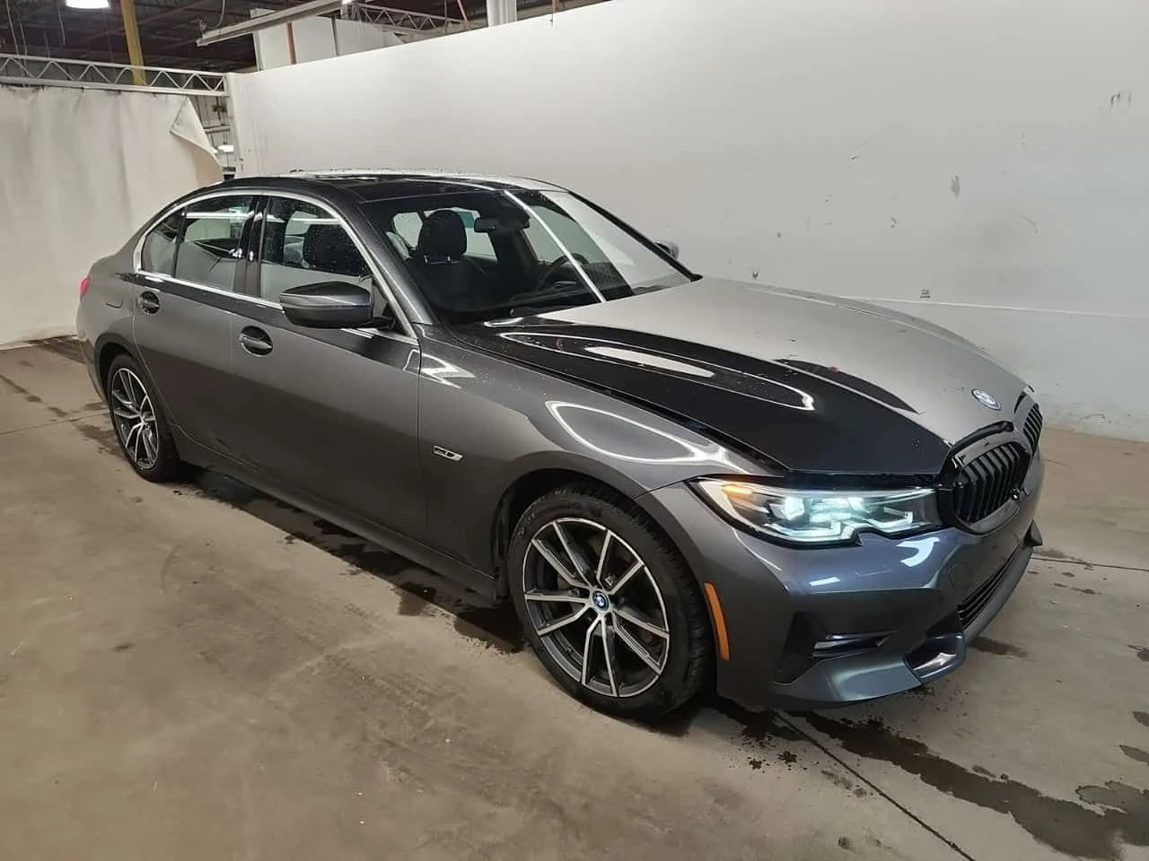 BMW 330 * 330e xDrive * ������ * 2 ����� * �������� | Mobile.bg � ����������� 3