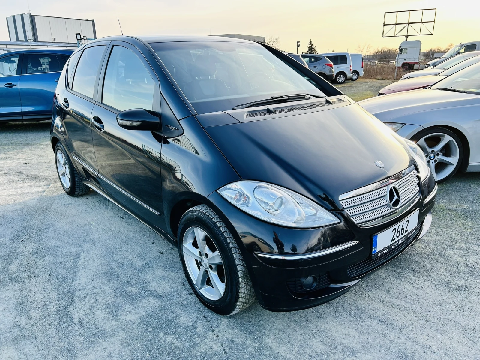 Mercedes-Benz A 150 Avantgarde* Harman-Kardon* Кожа* Топ, снимка 7 - Автомобили и джипове - 53819512