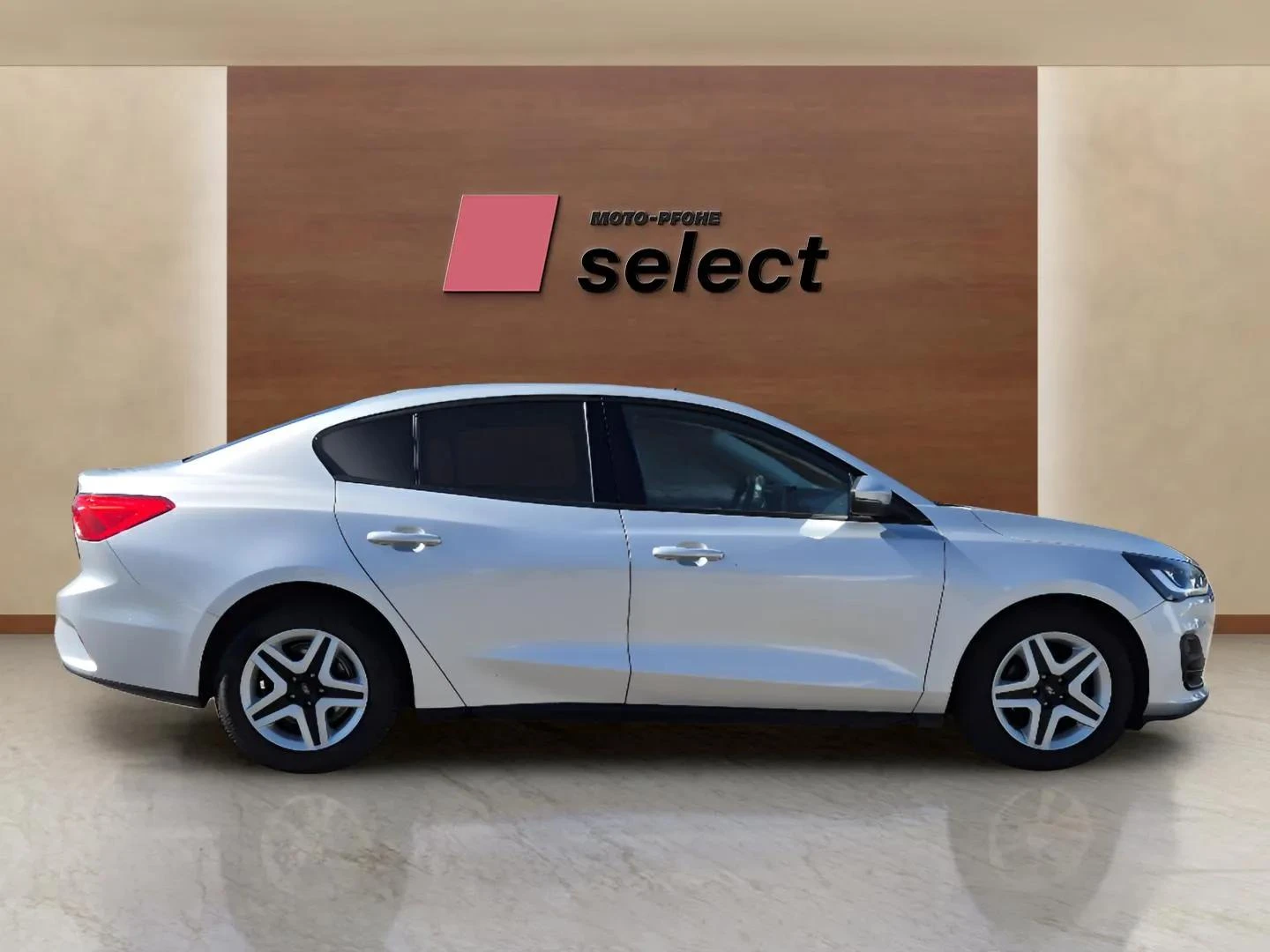 Ford Focus 1.0 EcoBoost, снимка 4 - Автомобили и джипове - 54116114