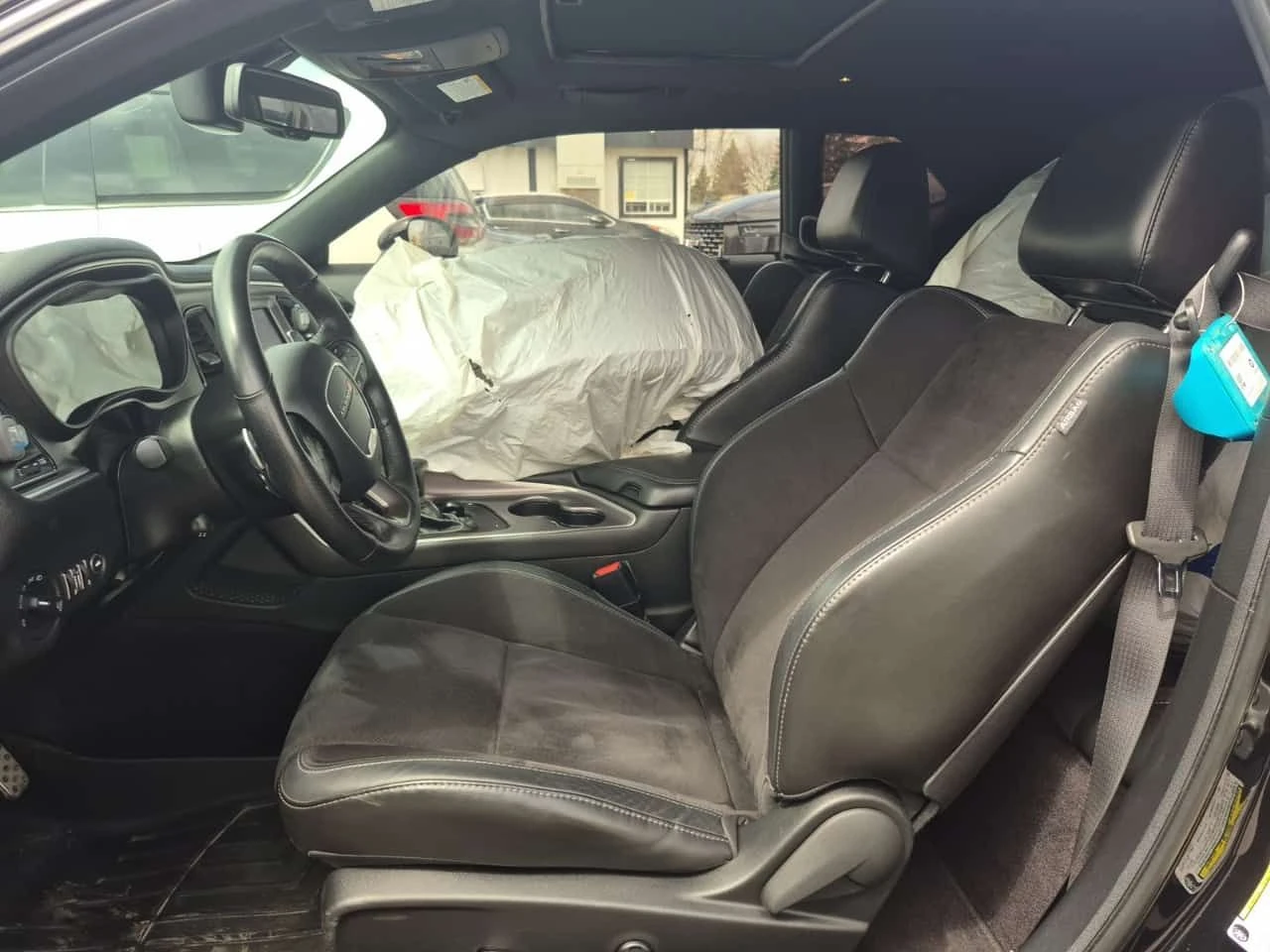 Dodge Challenger GT| 2 КЛЮЧА| 2 ЧИФТА ГУМИ С ДЖАНТИ| ПАНОРАМА| , снимка 5 - Автомобили и джипове - 54235991