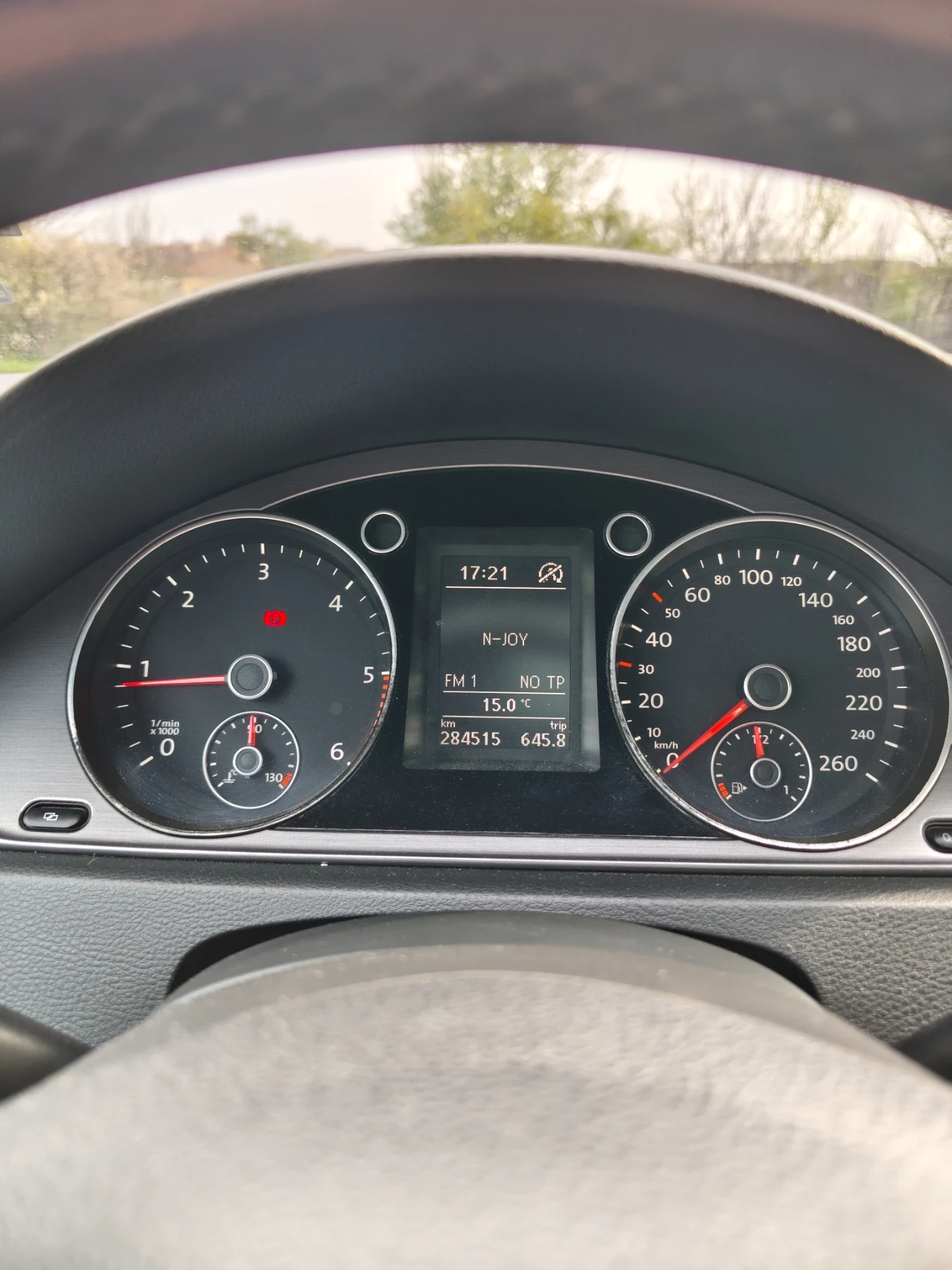 VW Passat, снимка 14 - Автомобили и джипове - 54413540