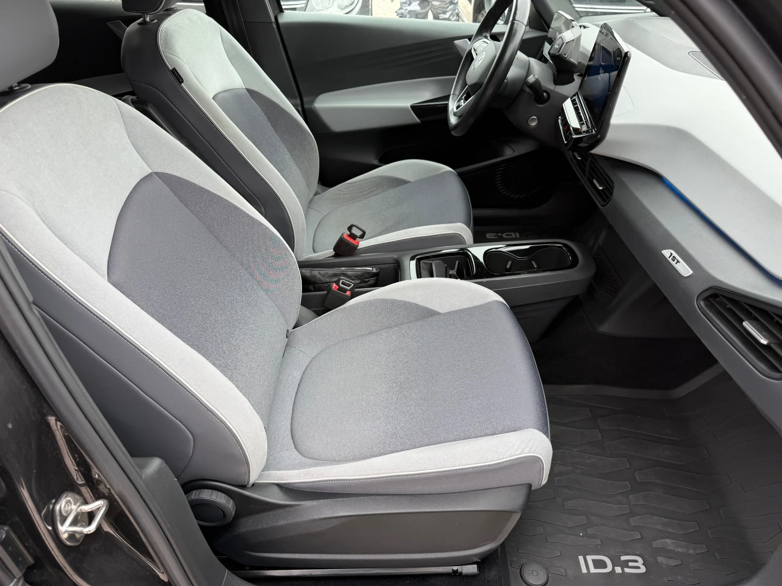 VW ID.3 62 KW PRO 1st / 91% / DISTRONIC / CAMERA / MATRIX | Mobile.bg � ����������� 13