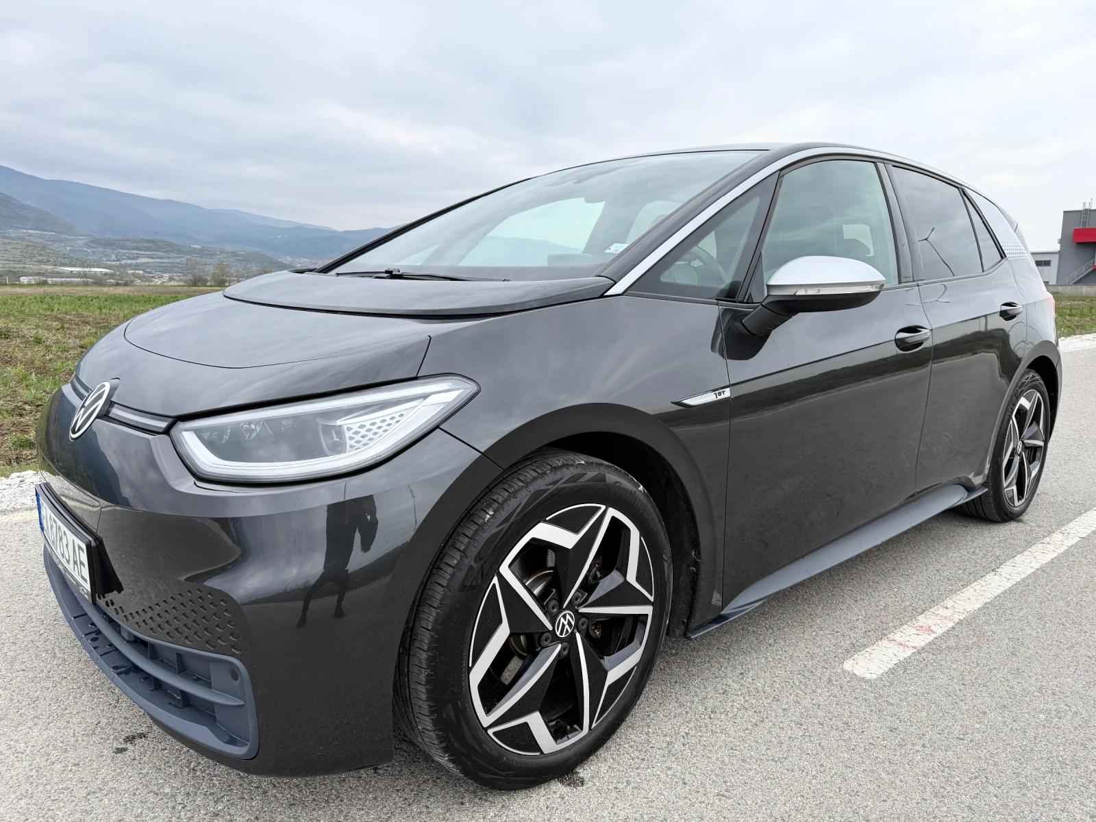 VW ID.3 62 KW PRO 1st / 91% / DISTRONIC / CAMERA / MATRIX | Mobile.bg � ����������� 3
