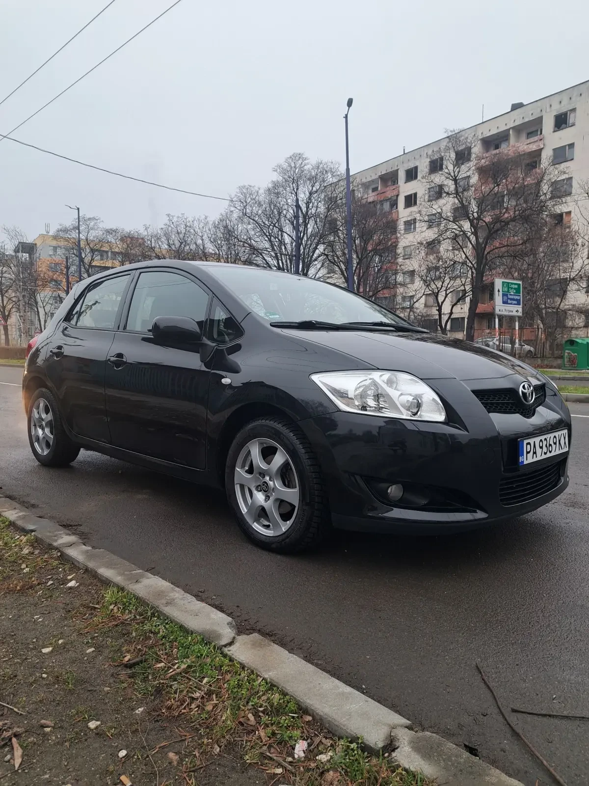 Toyota Auris 1.6 VVT , снимка 2 - Автомобили и джипове - 54587220