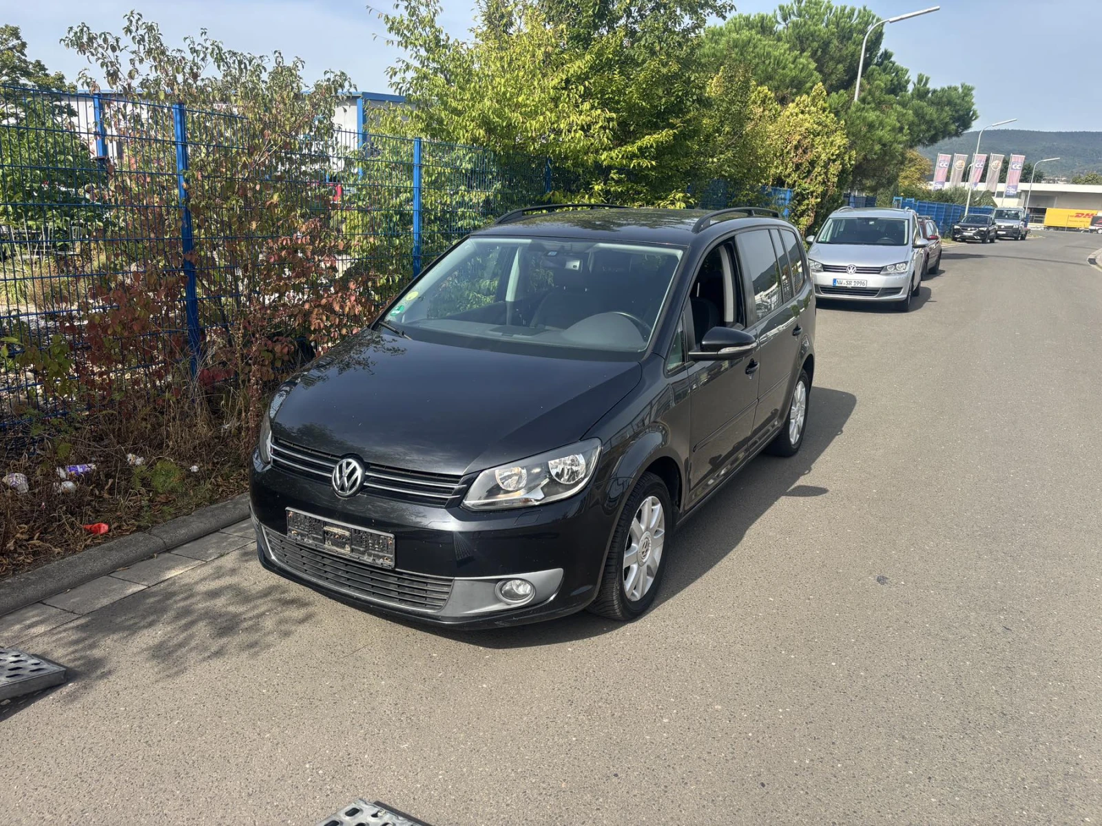 VW Touran 2.0TDI Германия Климатроник Подгрев Парктроник ТОП, снимка 2 - Автомобили и джипове - 55879883