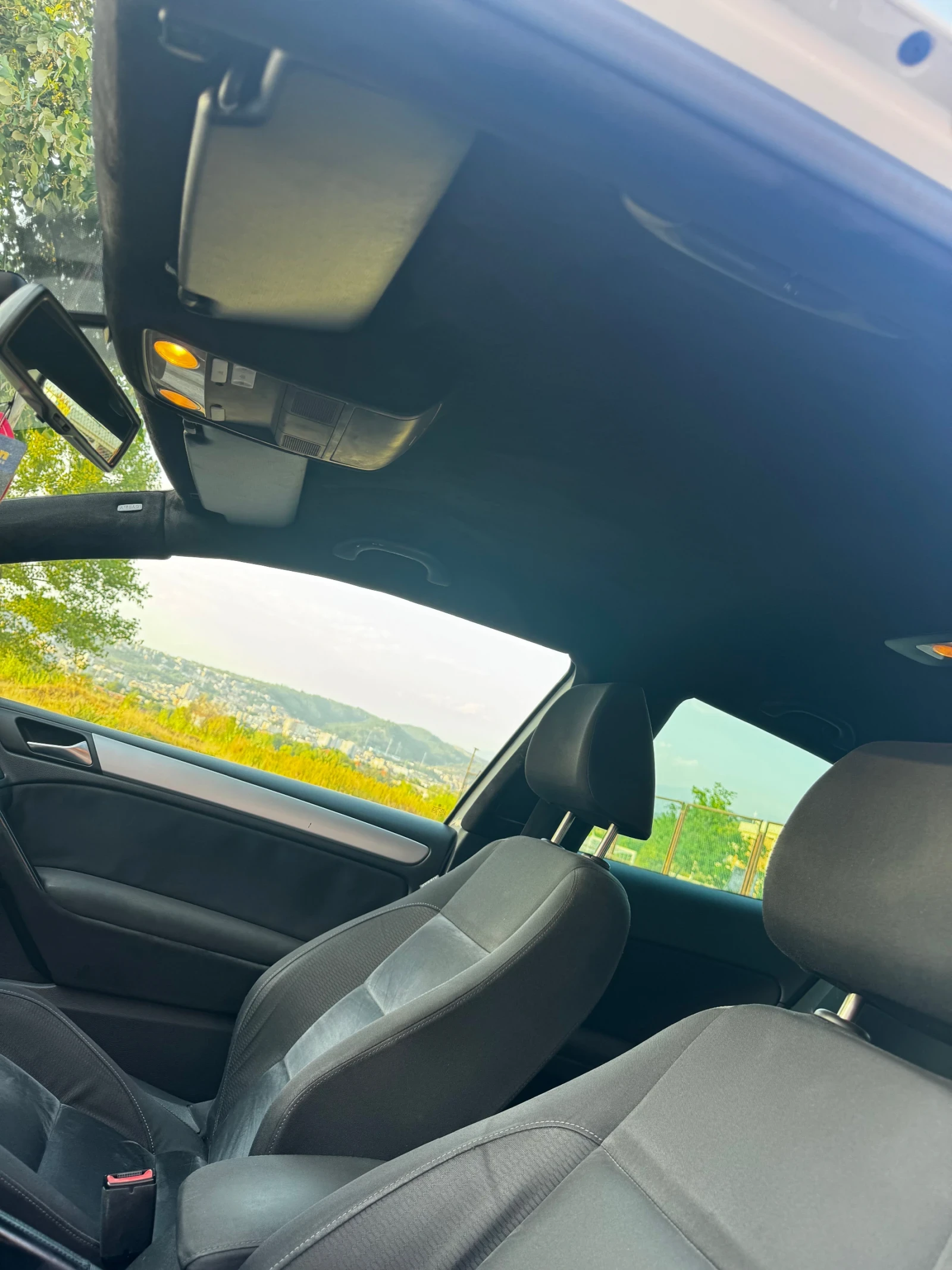 VW Golf 2.0 TDI, снимка 14 - Автомобили и джипове - 55904258