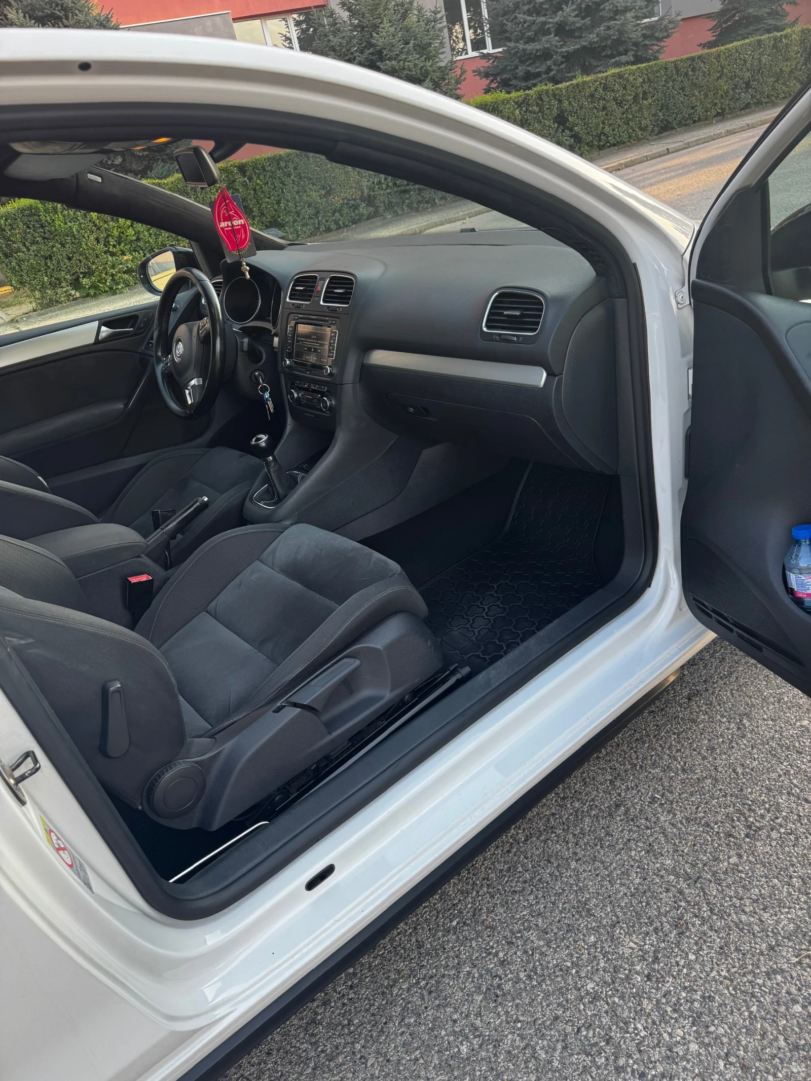 VW Golf 2.0 TDI, снимка 12 - Автомобили и джипове - 55904258
