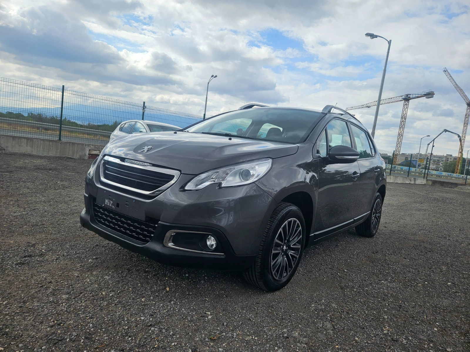 Peugeot 2008 1.2 PURETECH ПЕРФЕКТНО, снимка 2 - Автомобили и джипове - 56270597