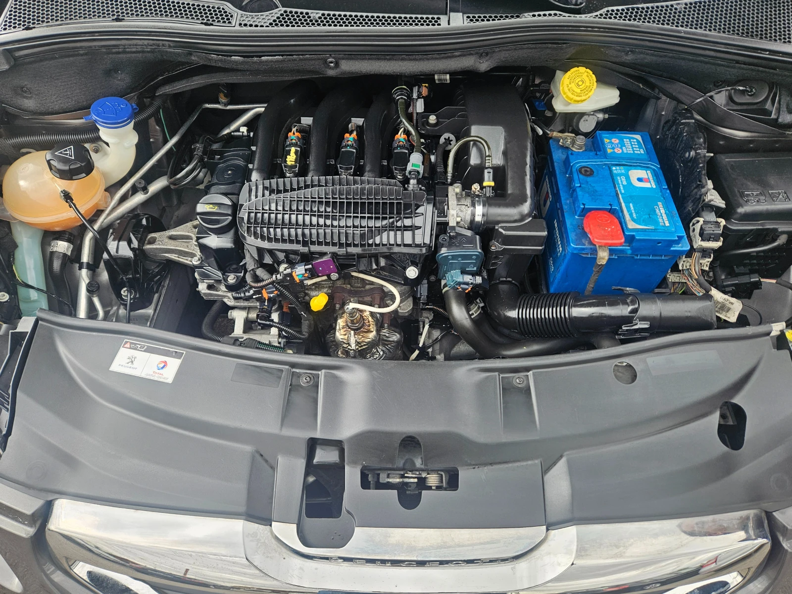 Peugeot 2008 1.2 PURETECH ПЕРФЕКТНО, снимка 16 - Автомобили и джипове - 56270597
