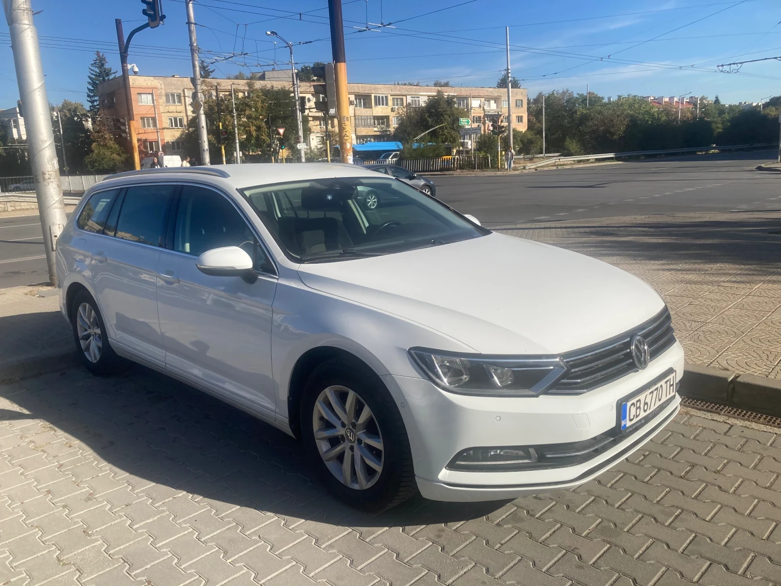 VW Passat 1, 6D, снимка 2 - Автомобили и джипове - 56345659