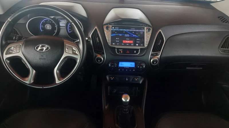 Hyundai IX35 1.7 НАВИ FULL, снимка 15 - Автомобили и джипове - 47065201