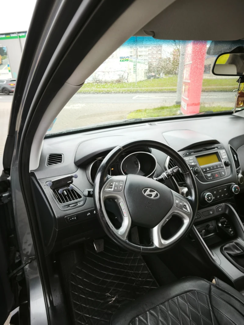 Hyundai IX35, снимка 7 - Автомобили и джипове - 48272449