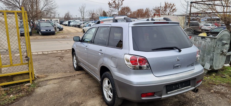 Mitsubishi Outlander 2.0 БЕНЗИН 4Х4, снимка 6 - Автомобили и джипове - 48497743