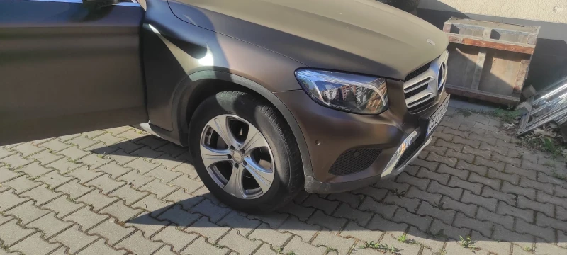 Mercedes-Benz 250 GLC , снимка 9 - Автомобили и джипове - 52729983