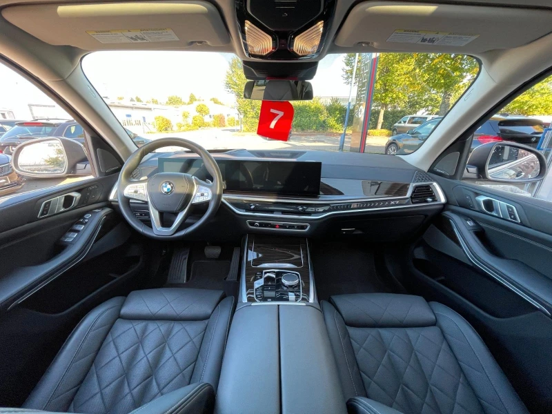 BMW X7 40i* PANO* DISTR* KEYLESS* H&K* HEAD-UP* , снимка 9 - Автомобили и джипове - 51743749