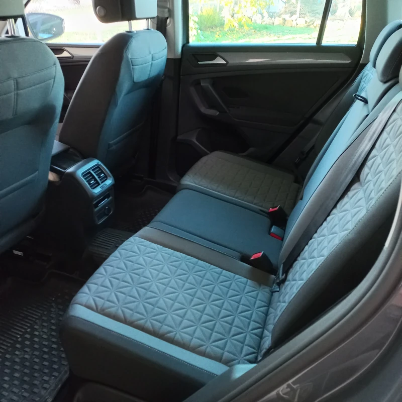 VW Tiguan, снимка 7 - Автомобили и джипове - 52188120