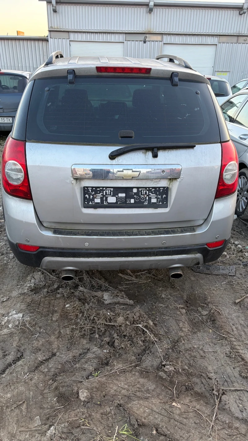 Chevrolet Captiva 2.0d, снимка 4 - Автомобили и джипове - 52852648