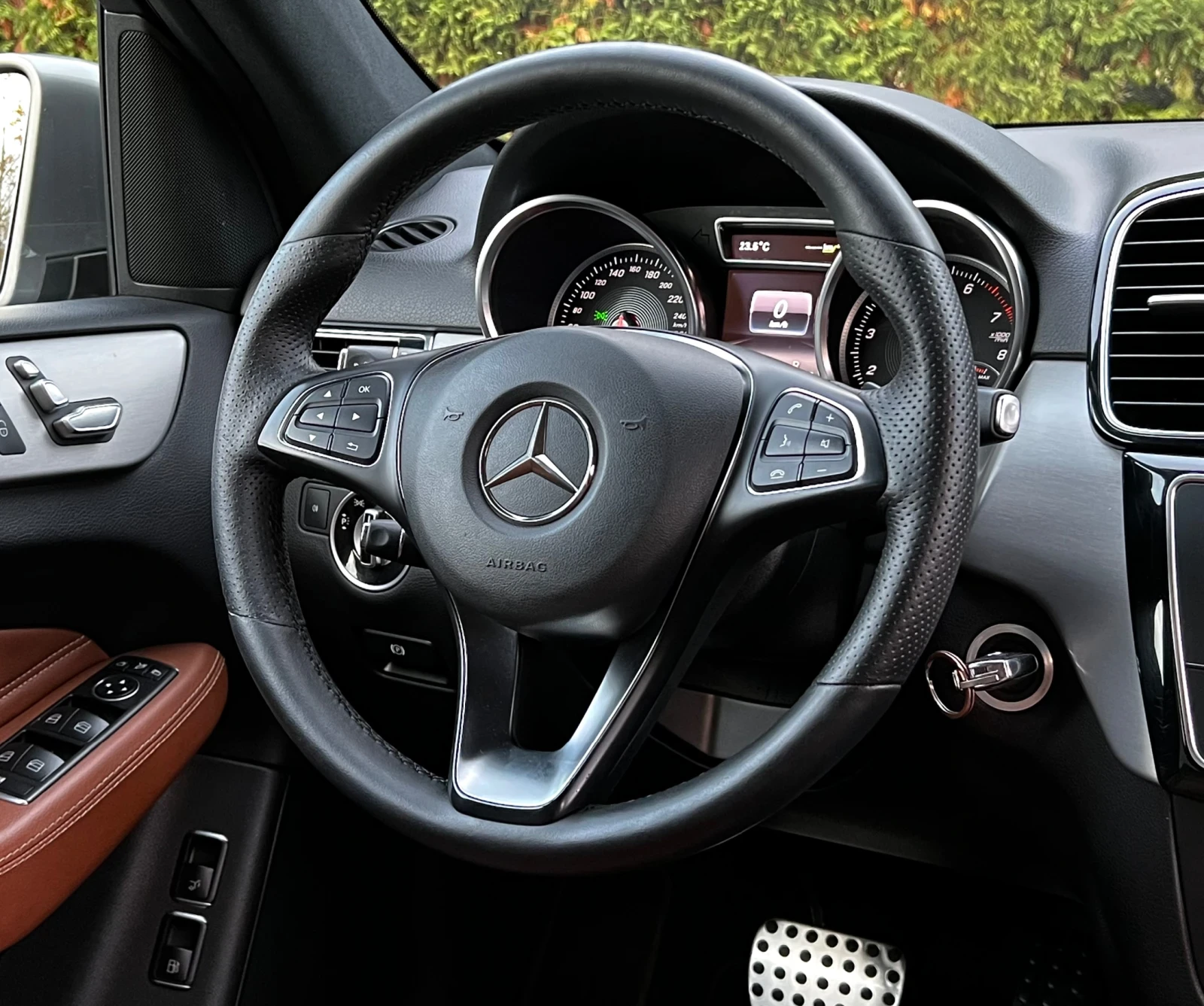 Mercedes-Benz GLE 500  * * *  | Mobile.bg   11