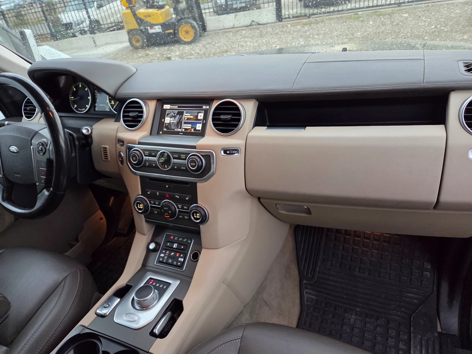 Land Rover Discovery 3.0d V-6 256.k.c  - изображение 8