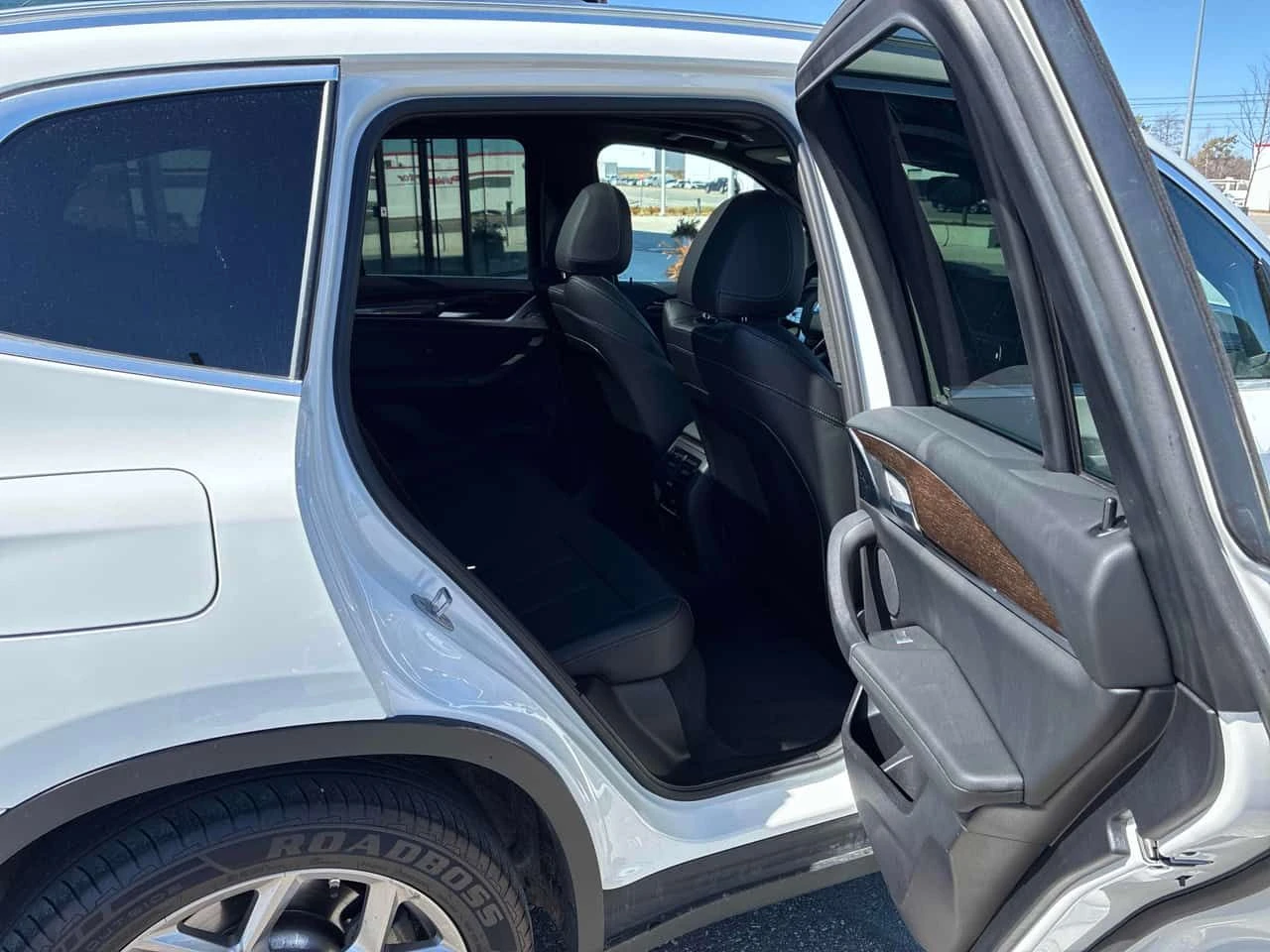 BMW X3 XDRIVE| CARFAX| ОТ ПРЕДСТАВИТЕЛСТВО+ КЛИП НА МОТОР, снимка 7 - Автомобили и джипове - 54001716