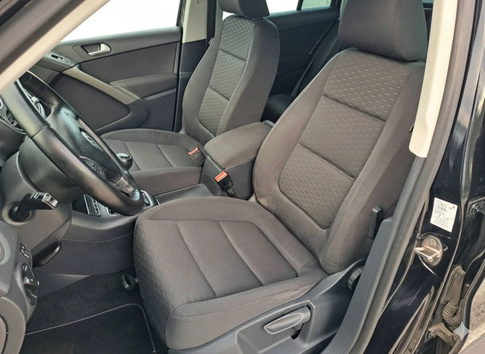 VW Tiguan 2.0 TDI 4x4 | Mobile.bg � ����������� 10