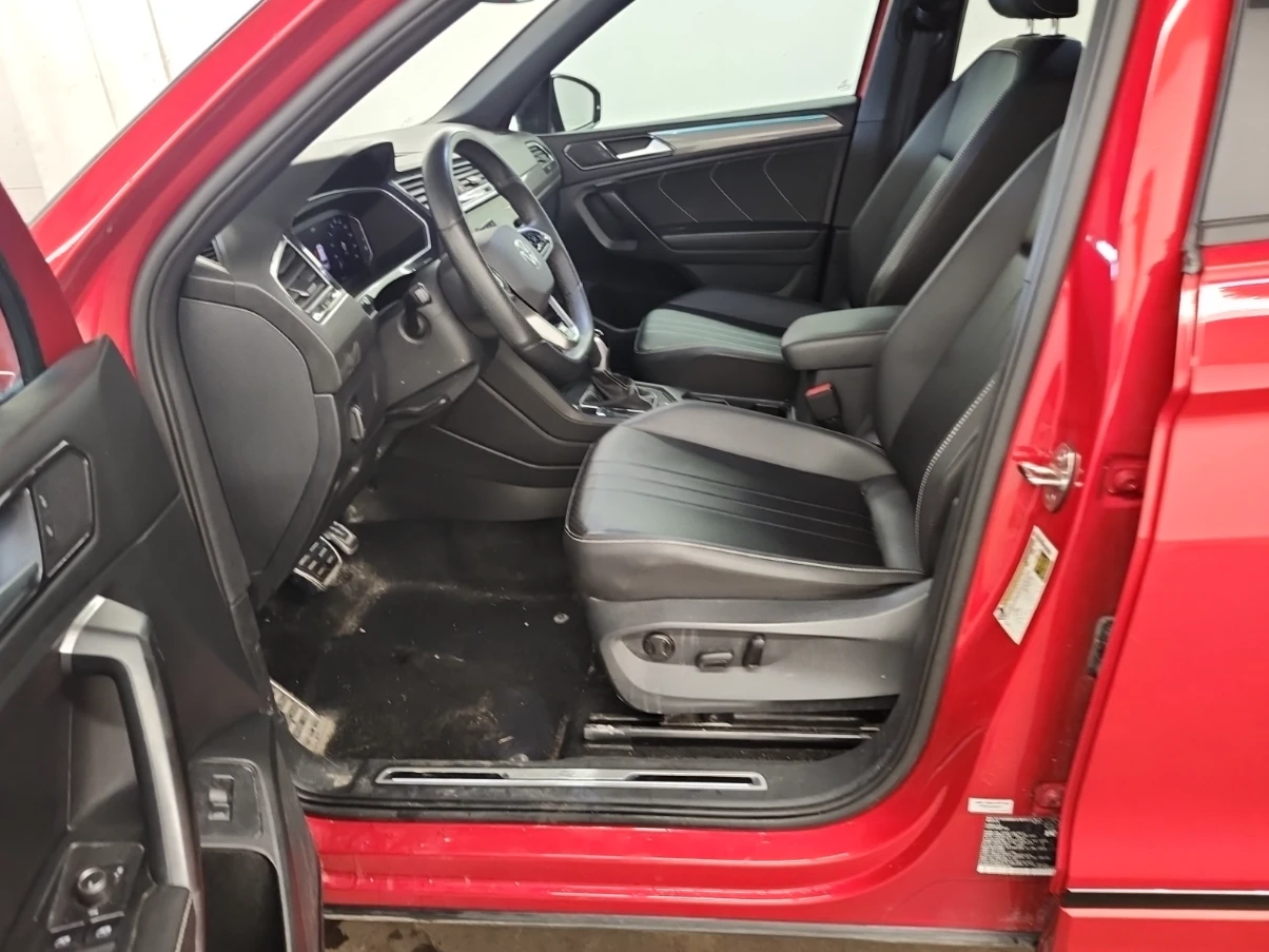 VW Tiguan 2024 Volkswagen TIGUAN COMFORTLINE R-LINE BLACK ED, снимка 7 - Автомобили и джипове - 54503745