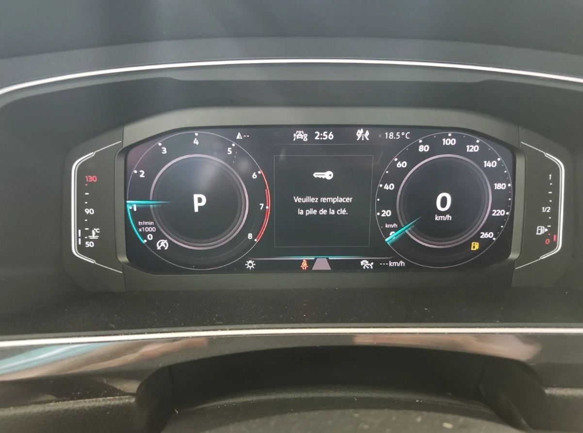VW Tiguan 2024 Volkswagen TIGUAN COMFORTLINE R-LINE BLACK ED, снимка 8 - Автомобили и джипове - 54503745