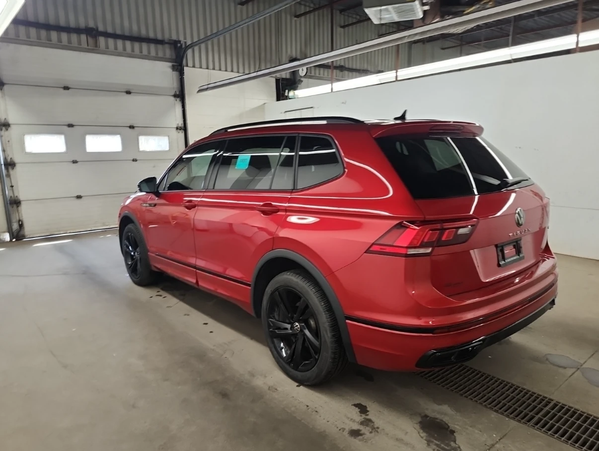 VW Tiguan 2024 Volkswagen TIGUAN COMFORTLINE R-LINE BLACK ED, снимка 6 - Автомобили и джипове - 54503745