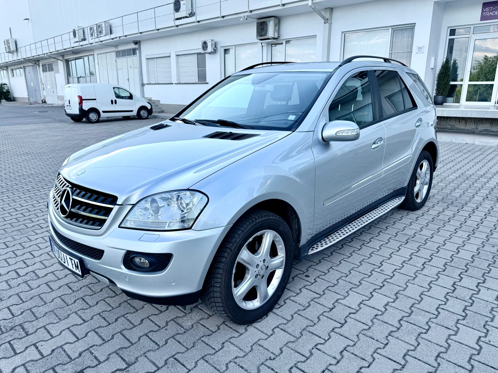 Mercedes-Benz ML 320