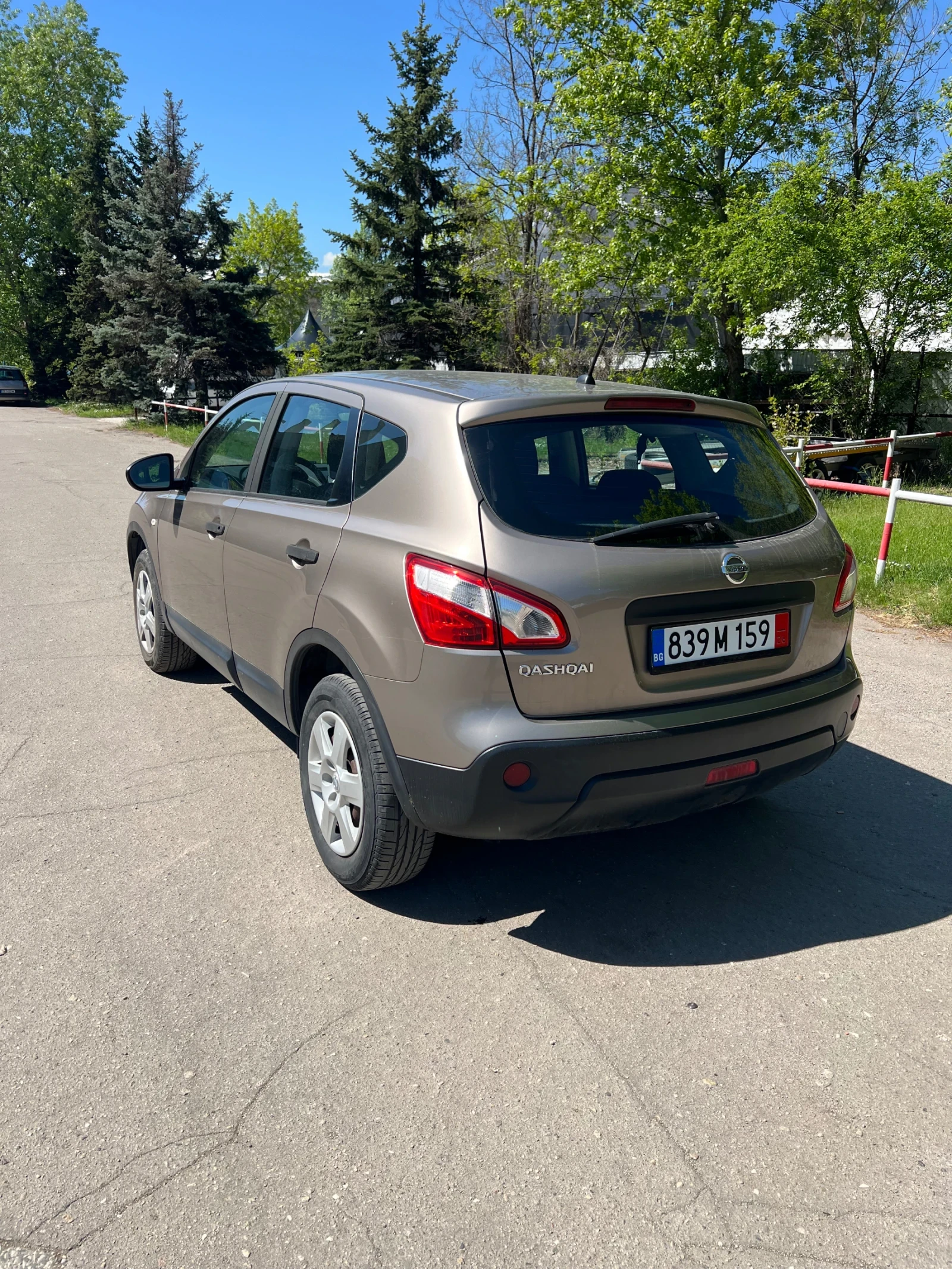 Nissan Qashqai 1.6 69000 km!!!, снимка 4 - Автомобили и джипове - 55884251