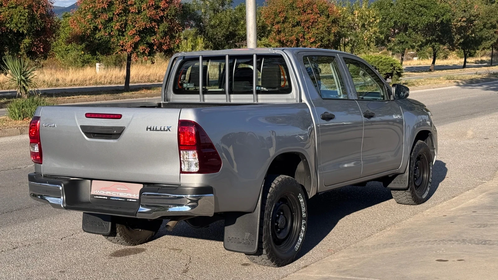 Toyota Hilux 2.4D-4D Double Cap 150кс* ПЕРФЕКТЕН* , снимка 5 - Автомобили и джипове - 56139637