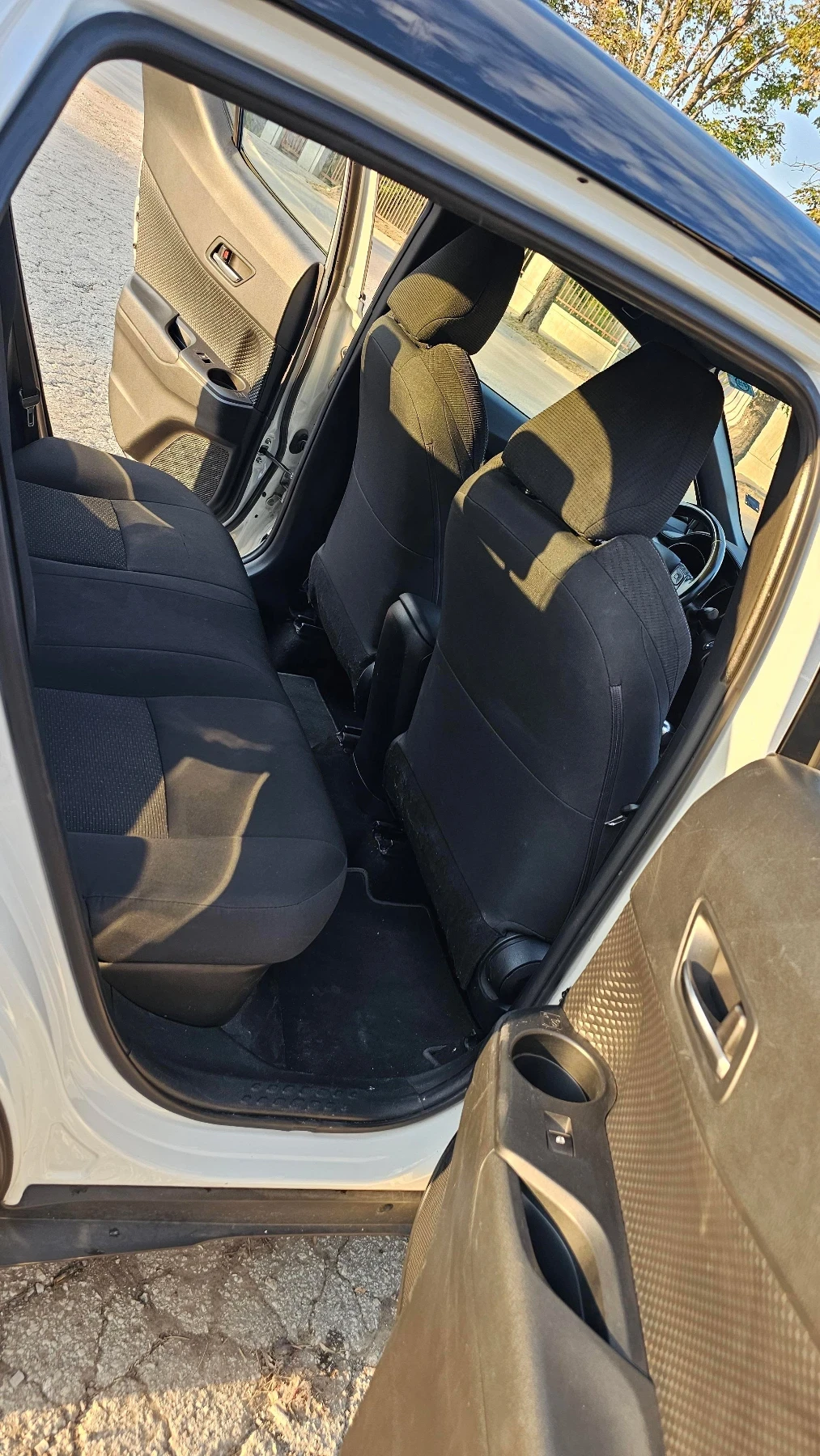 Toyota C-HR, снимка 7 - Автомобили и джипове - 56330221